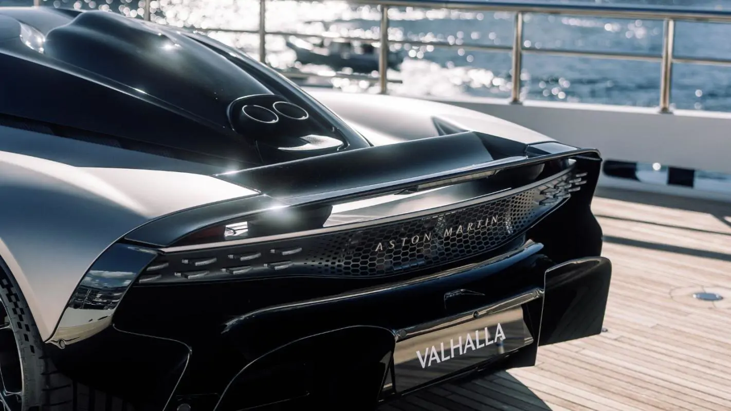 Aston Martin Valhalla